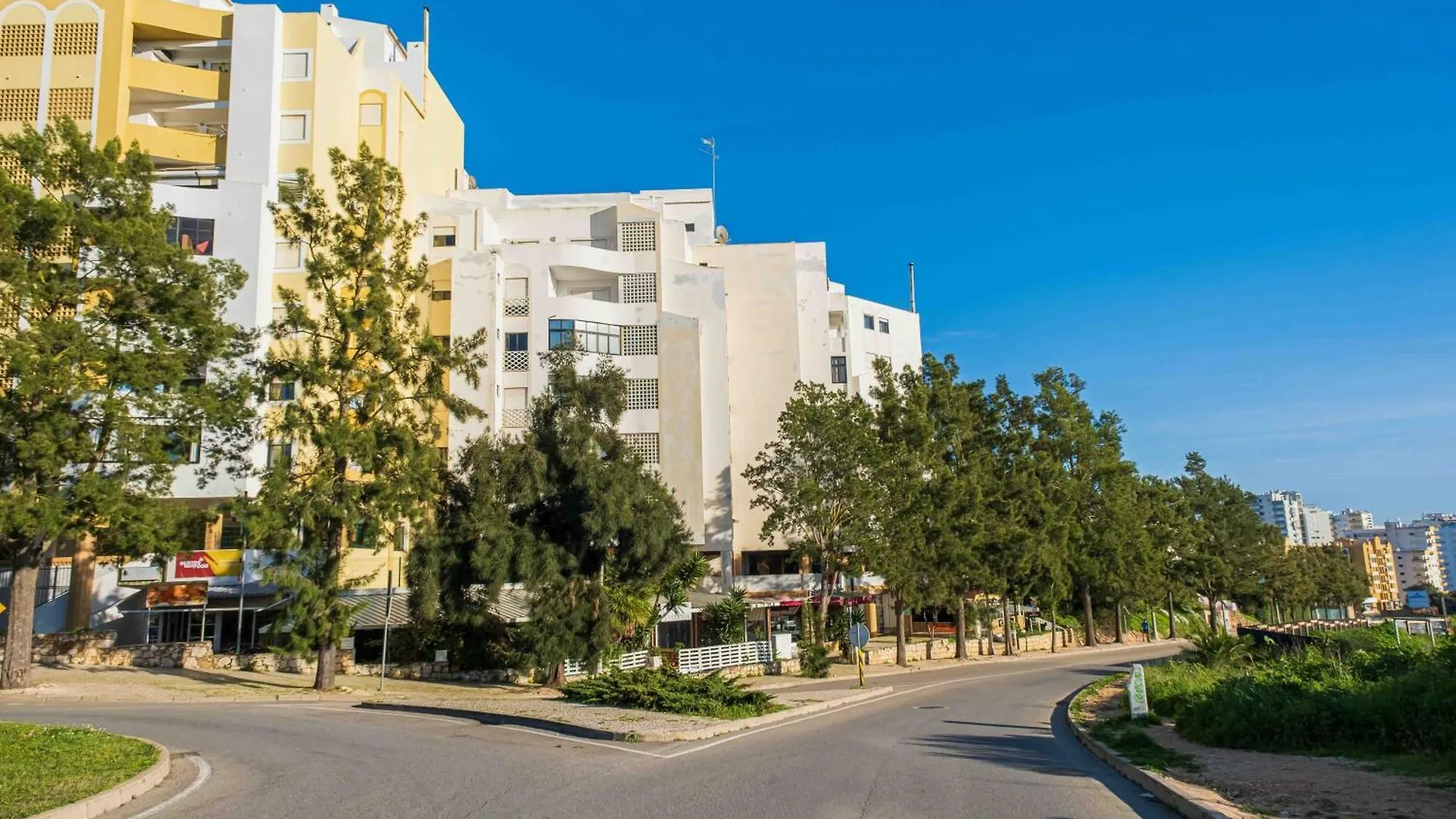 Villa Rosa By The Beach Portimao Portugal